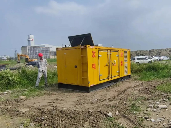 赣县200KW柴油发电机机组每小时的油耗量受哪些因素影响？